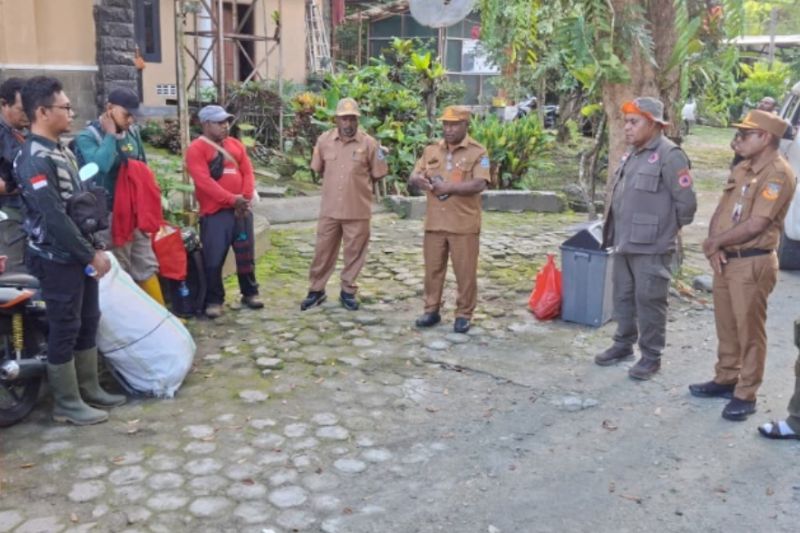 Tim pemantauan Kabupaten Jayapura menganalisis Cagar Alam Cycloop