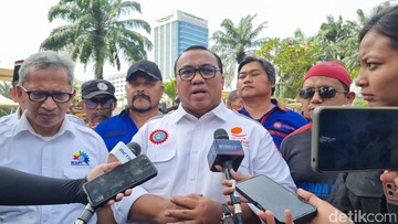 Buruh Bakal Datangi DPR Bahas Revisi UU Ketenagakerjaan Pekan Depan