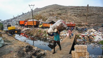 Era Controlled=”” Landfill, Penghasilan=”” Pemulung=”” Bantargebang=”” Merosot=”” Drastis