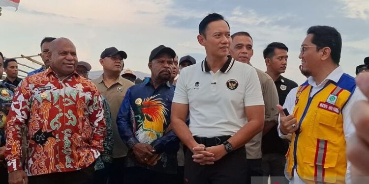 AHY minta semua pihak kawal pembangunan Sekolah Rakyat di Papua