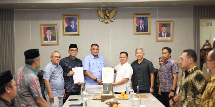 Pemkab Bogor menerima 423 sertifikat PSU Sentul City