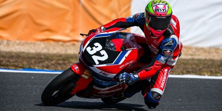 Kiandra Ramadhipa gagal finis di race pertama Rookies Cup San Marino