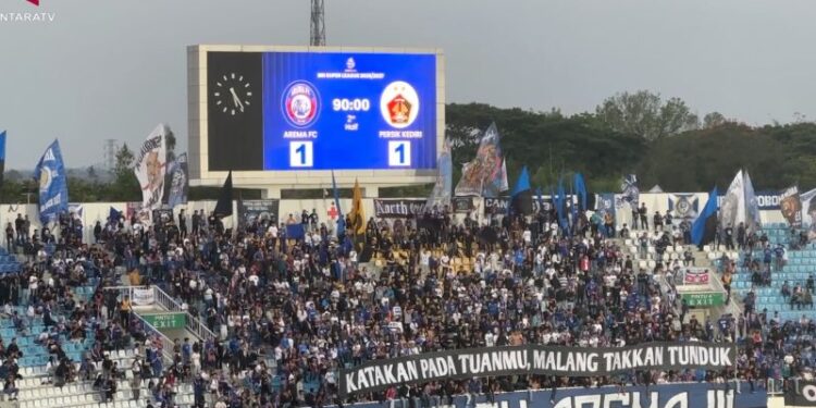 Derbi Jatim Arema FC vs Persik Kediri berakhir imbang 1-1