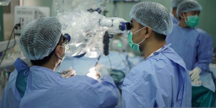 RSUP NTB sukses operasi bedah saraf otak pertama