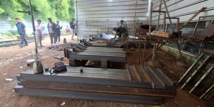 Pemkot sebut komponen jembatan Tegal Alur Jakbar tengah difabrikasi