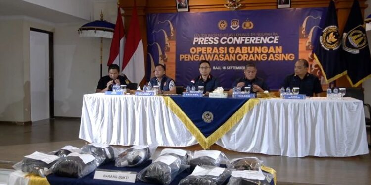 Imigrasi Ngurah Rai jaring 13 WNA terindikasi bisnis prostitusi