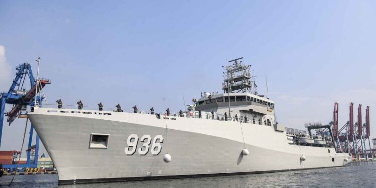 KRI Canopus diterjunkan untuk pencarian bawah laut korban KM Virgo