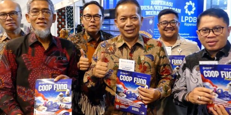 Menkop dorong pelaku usaha dan pariwisata Magelang bentuk koperasi