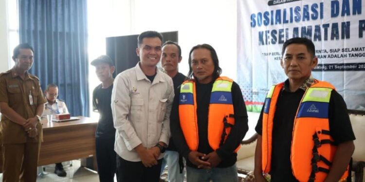 Pelabuhan Batang-PLTU kampanyekan keselamatan pelayaran nelayan 