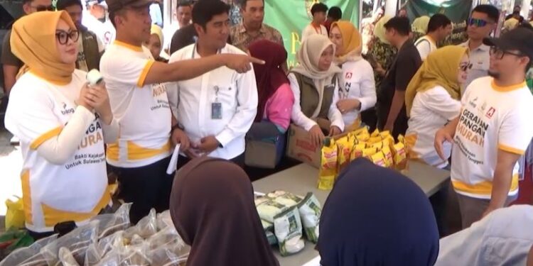 Tekan inflasi dan bantu warga Kejati Sultra gelar pangan murah