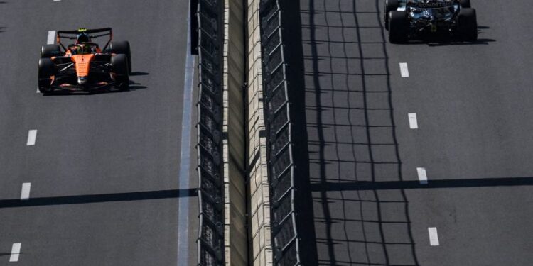 Rahasia penakluk sirkuit Kota Baku: Para pembalap F1 mulai unjuk gigi di sesi latihan resmi!