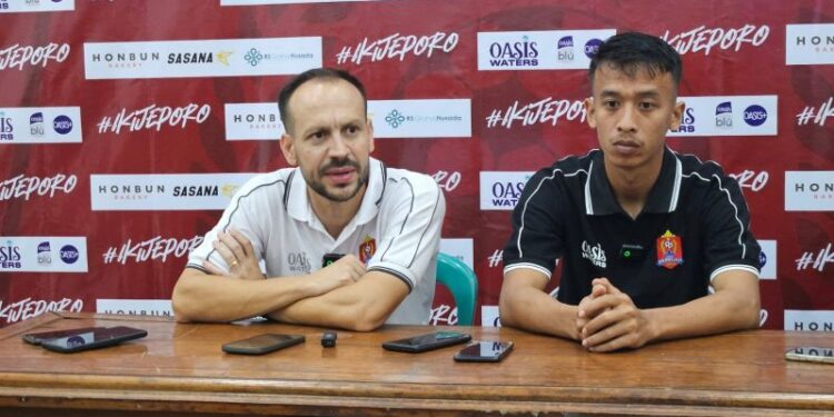 Mario Lemos kembali dipercaya menjadi pelatih Persijap Jepara