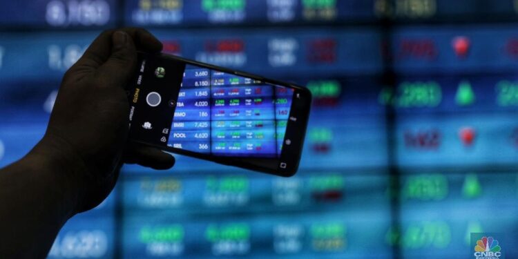 RUPSLB RATU Sepakat Private Placement 271,51 Juta Saham