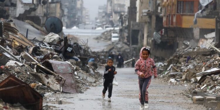 Anak Gaza Kembali ke Sekolah, 541.000 Siswa Belajar di Tenda dan Puing