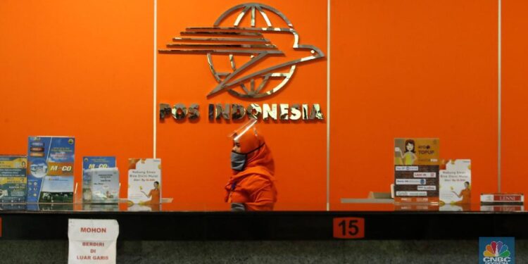 Fitch Pangkas Rating Pos Indonesia, Risiko Gagal Bayar Jadi Sorotan