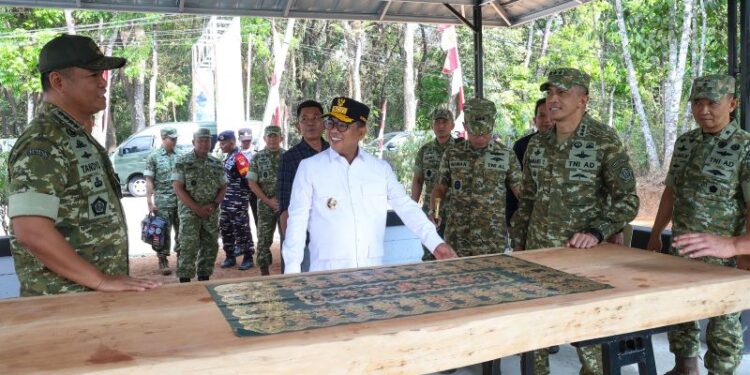 TNI bangun jalan 18 kilometer di Pandeglang untuk dongkrak ekonomi