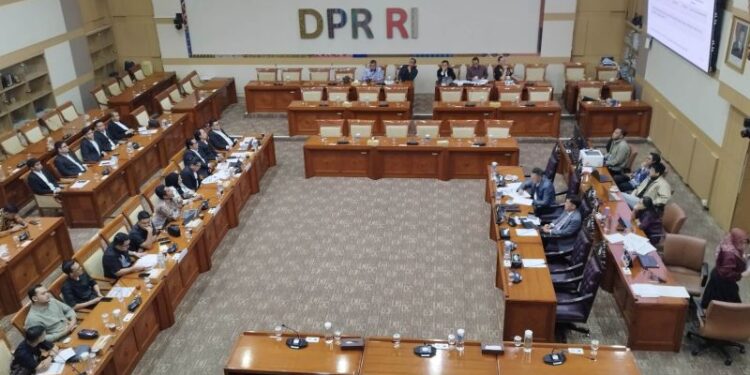 Komisi III DPR undang tiga advokat lanjut rapat RUU Perampasan Aset