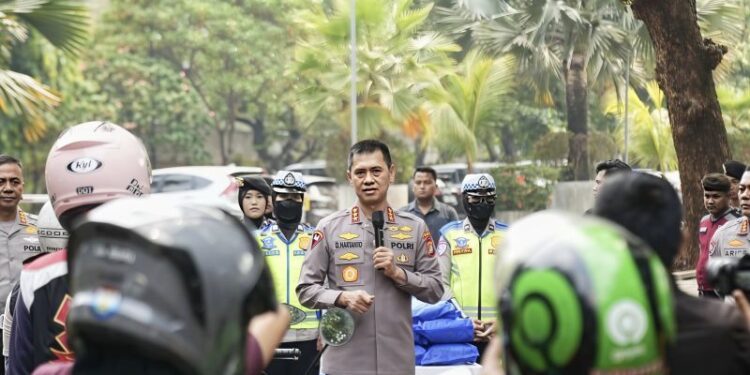 Sabtu berkah, Kapolda Metro ajak pengemudi ojol utamakan keselamatan