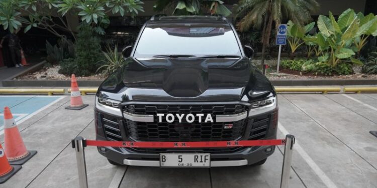 KPK sita mobil Land Cruiser milik tersangka kasus ATR/BPN