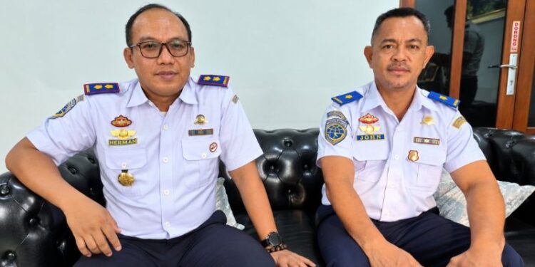 Penerbangan di Rendani kembali normal di tengah kabut asap