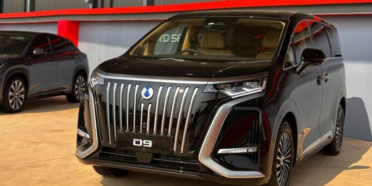 BYD pastikan mobil Denza yang beredar tak terdampak perubahan nama