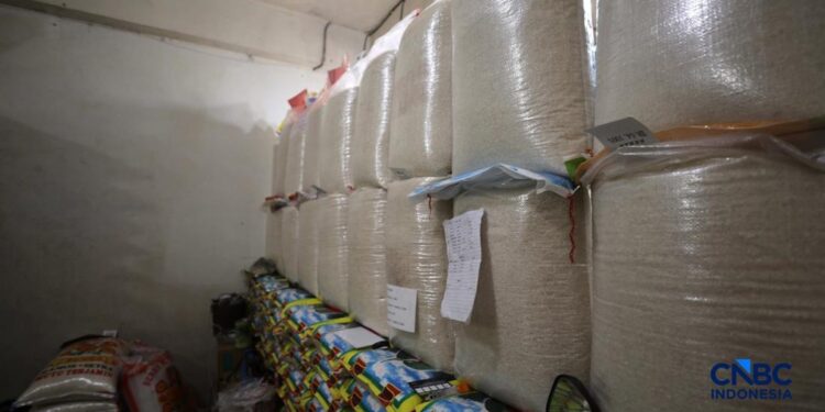 Mantan Menteri Ketahuan Jualan Beras di Glodok, Tidak Bilang Keluarga