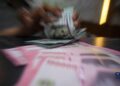 Pelemahan Rupiah Berlanjut, Bank Ini Sudah Jual Dolar Rp18.400