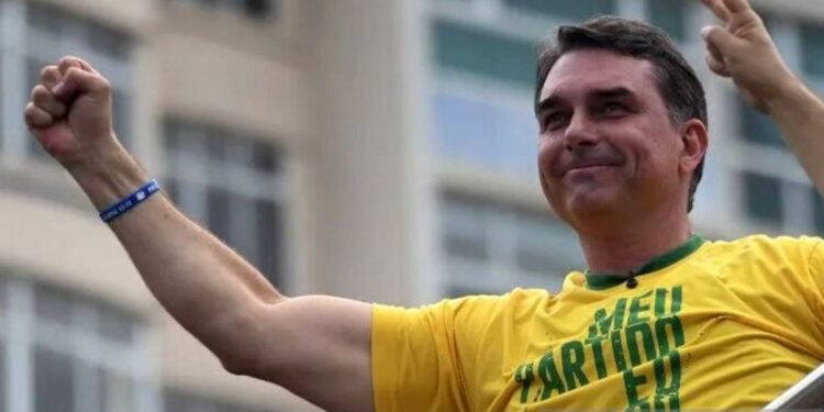 Flavio Bolsonaro kabur ke AS setelah kalah dalam pilpres Brasil